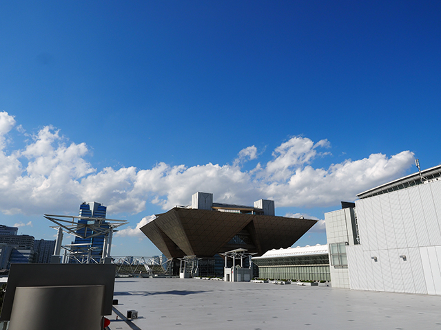 美しいオリンパスブルー