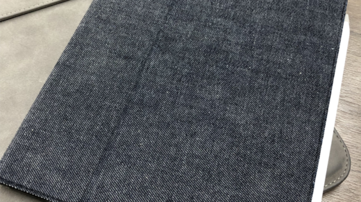 デニムの素材感がとても良い