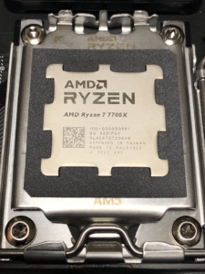 これでグリスが完全に防げるとは考えにくいが、保険ぐらいにはなるだろう